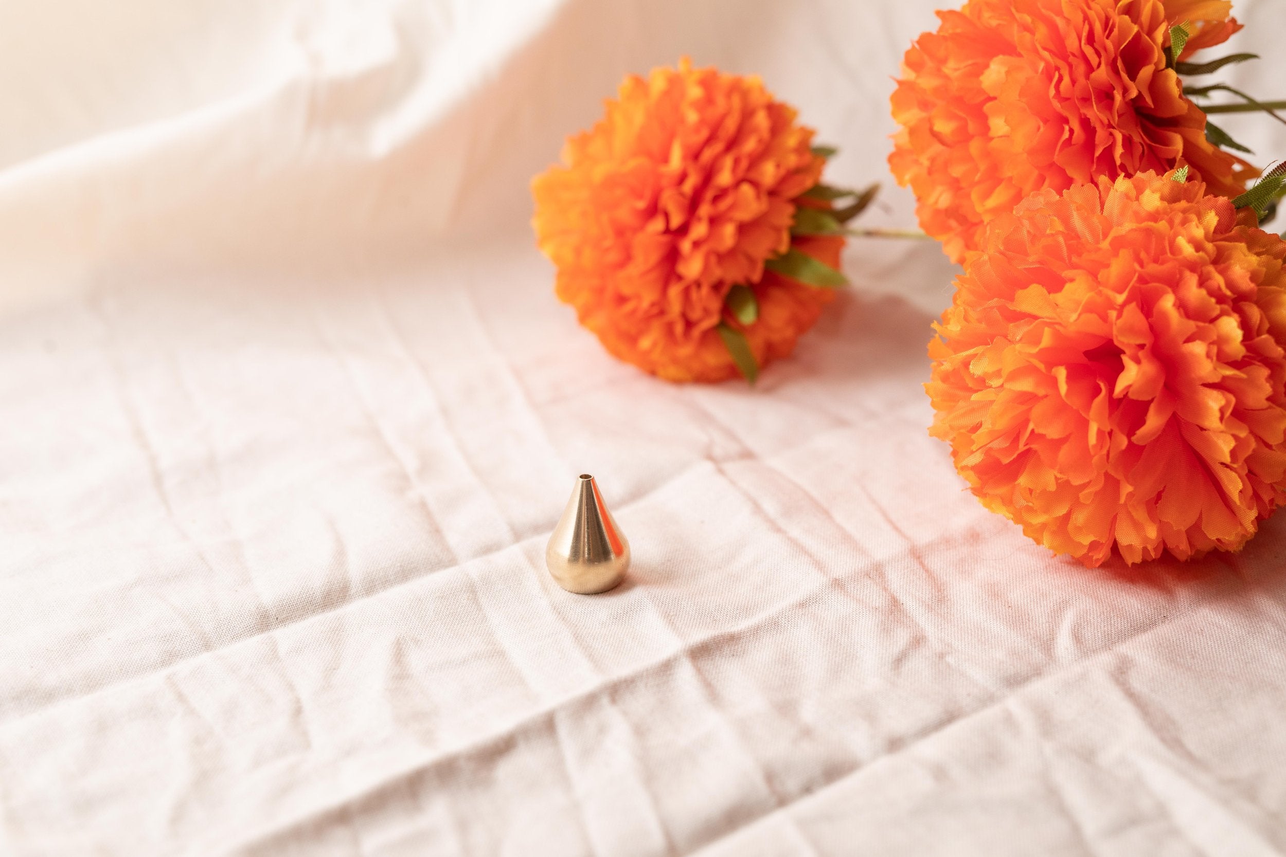 Brass Teardrop Holder